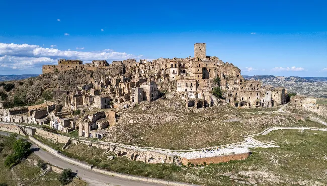 Craco: Overview of the abandoned village