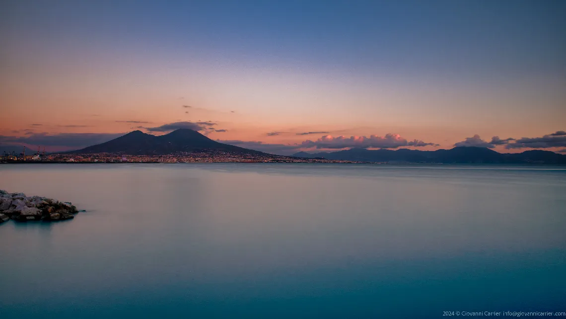 Tramonto sul Vesuvio