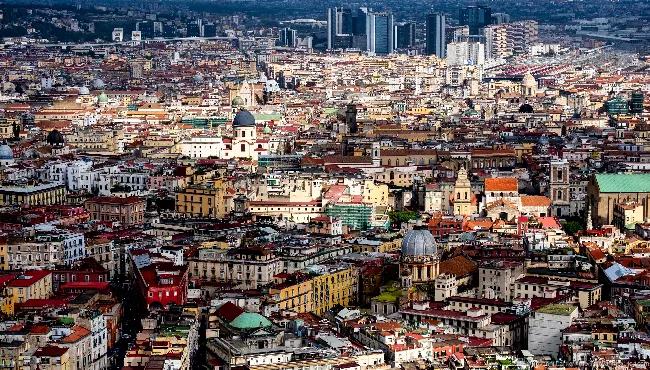 Vista aerea di Napoli