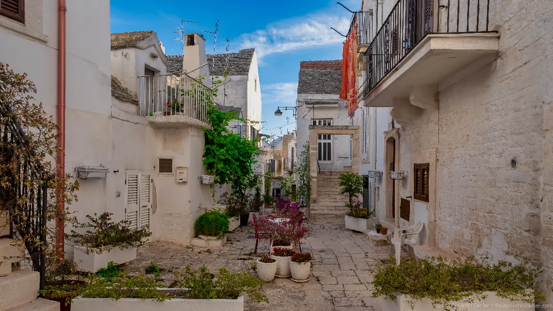 Characteristic corner in the historic center of Noci